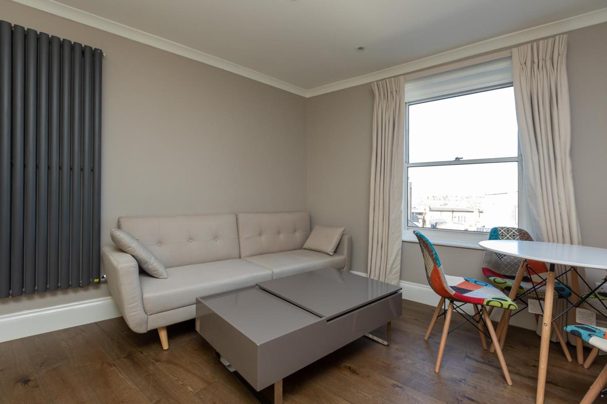Spacious & Pristine 2Bd Flat - Balham Apartment Лондон Екстериор снимка