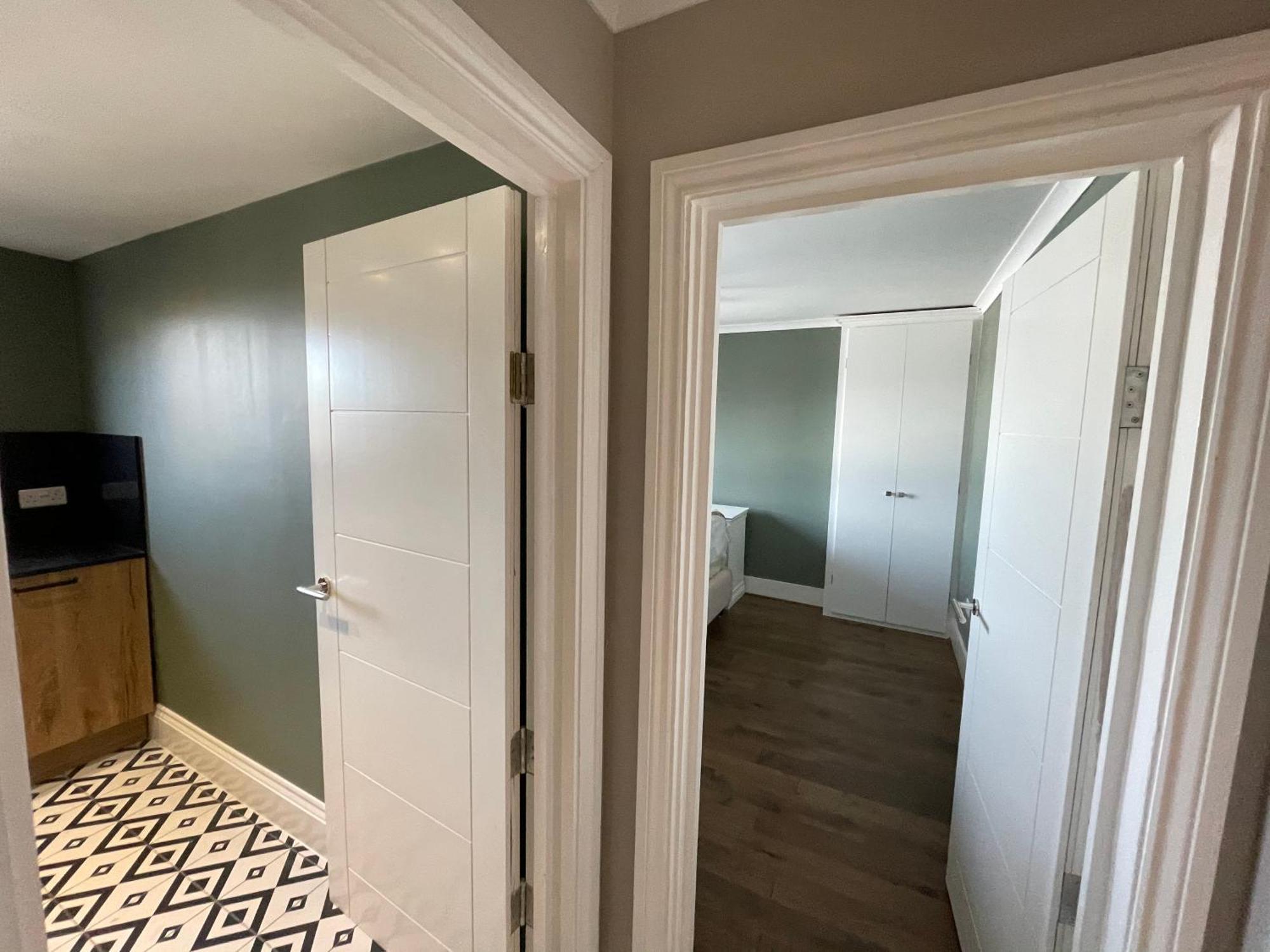 Spacious & Pristine 2Bd Flat - Balham Apartment Лондон Екстериор снимка